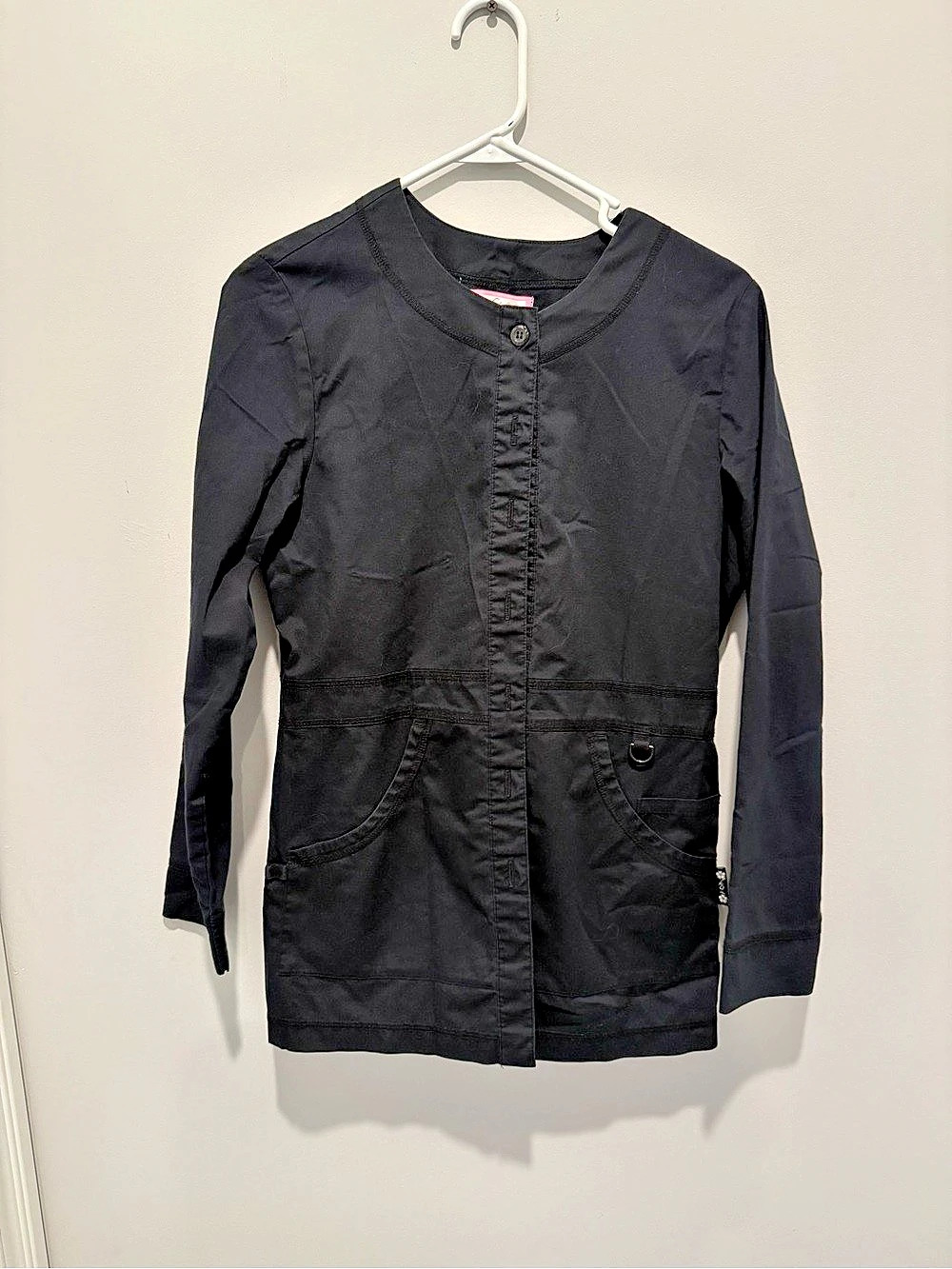 Koi Scrub Jacket in Black Size Small Like New